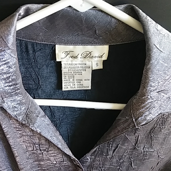 Shirt - Picture 2 of 6